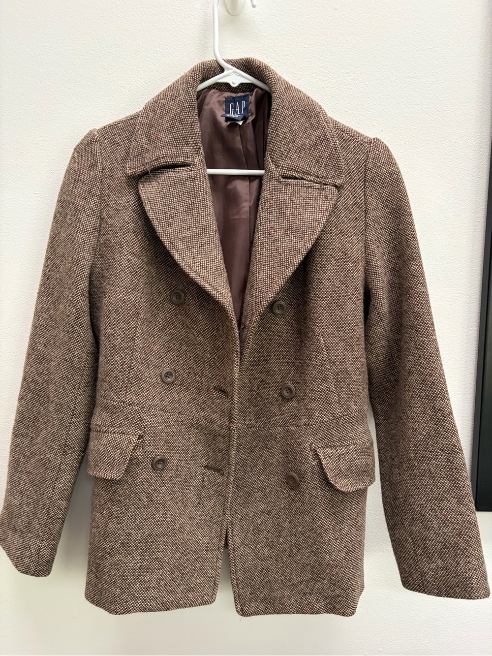 GAP Brown Herringbone Wool-Blend Peacoat in Great Condition